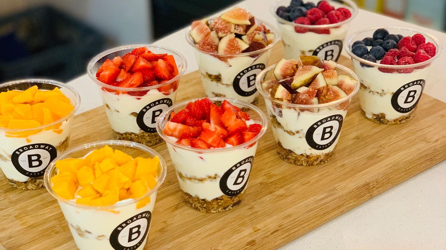 Granola Yoghurt Cup