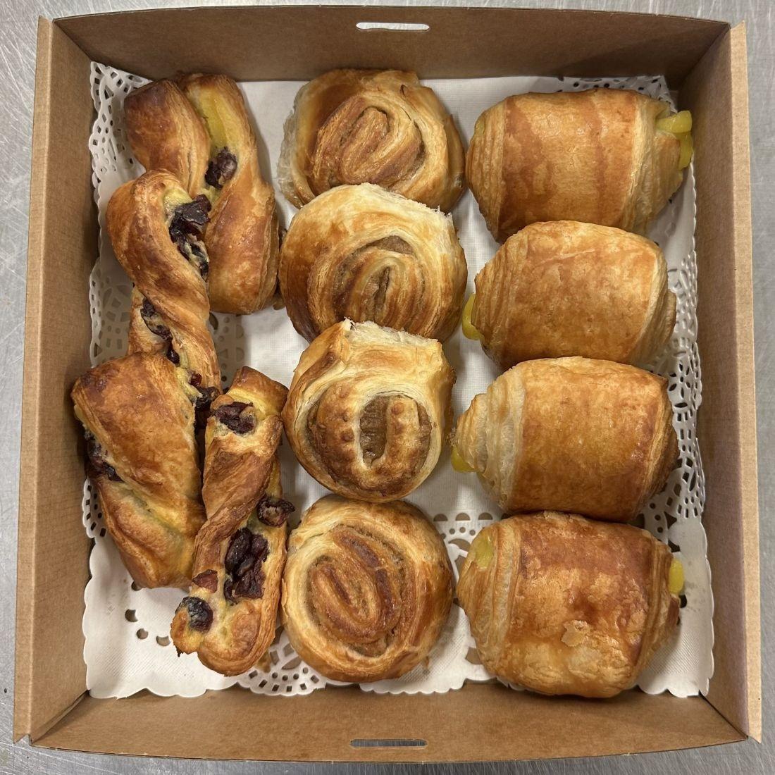 Mini Assorted Pastry (Box of 12)
