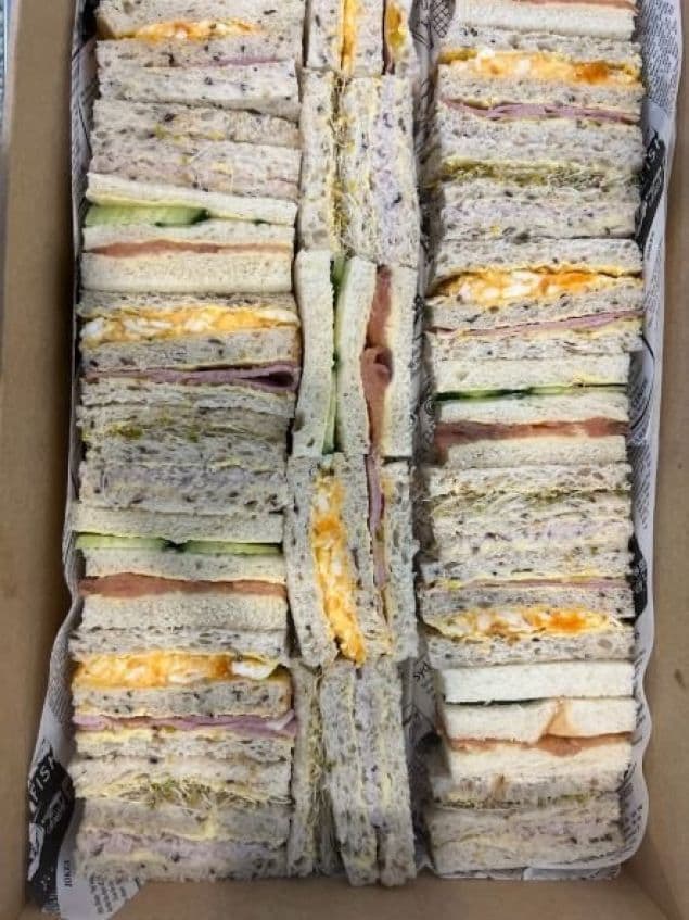 Ribbon Sandwiches Box (Medium)