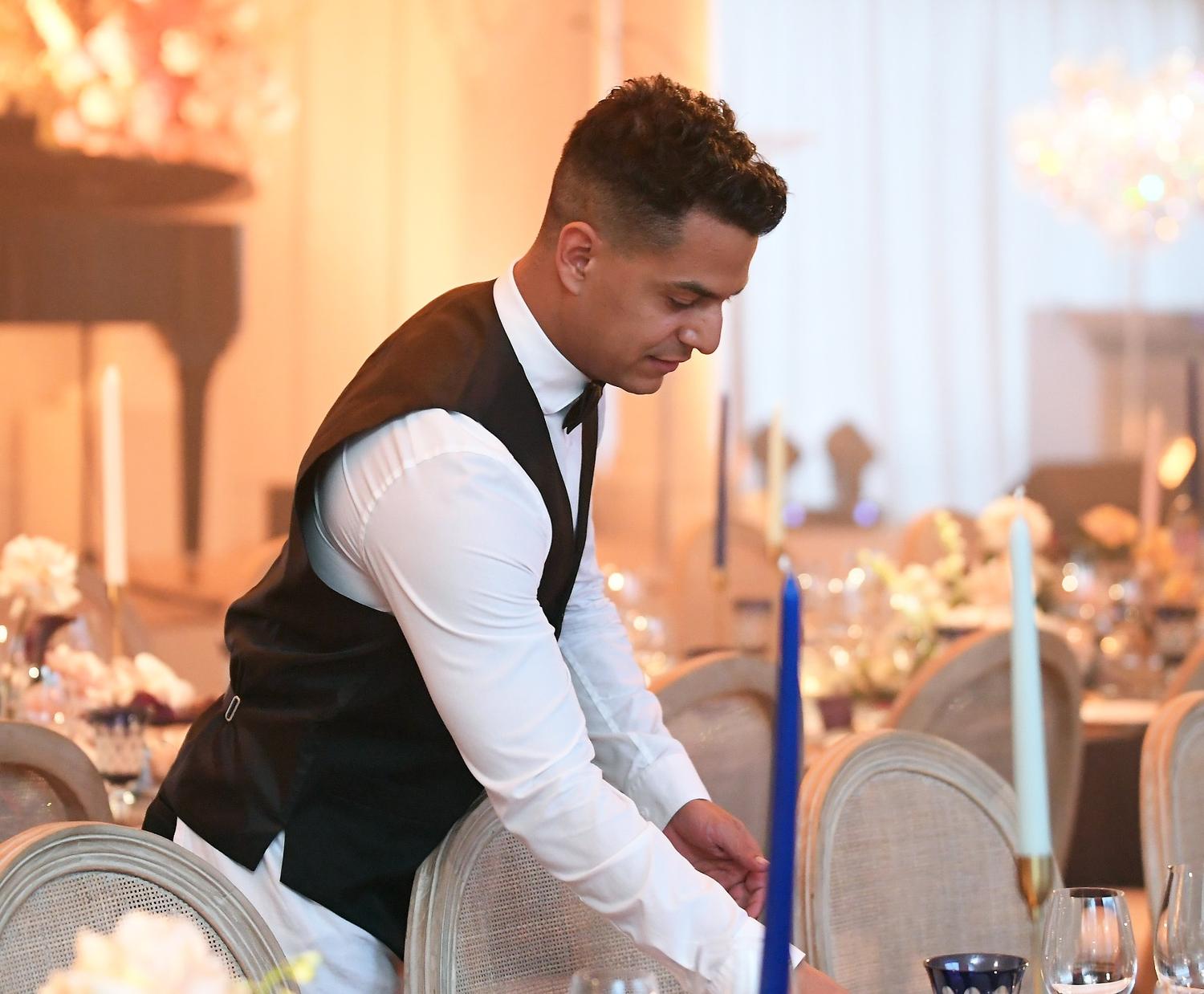 S5024Senior Waiter - Public Holiday Rate