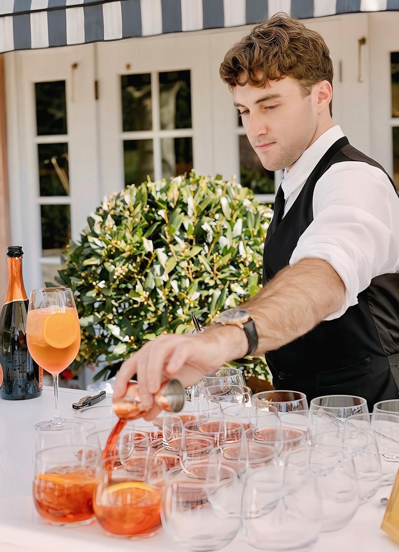 S5034Event Waiter - Mon to Fri | 7:00PM - 12:00AM
