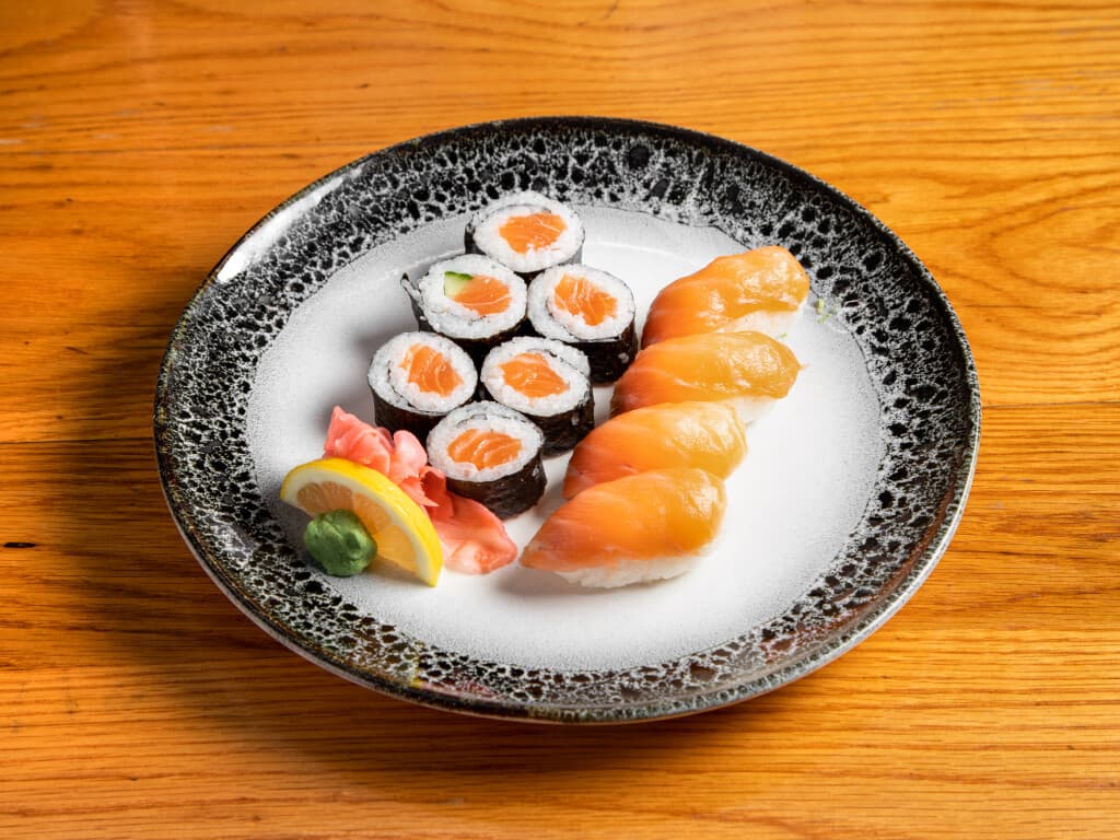 Tokyo Salmon Set
