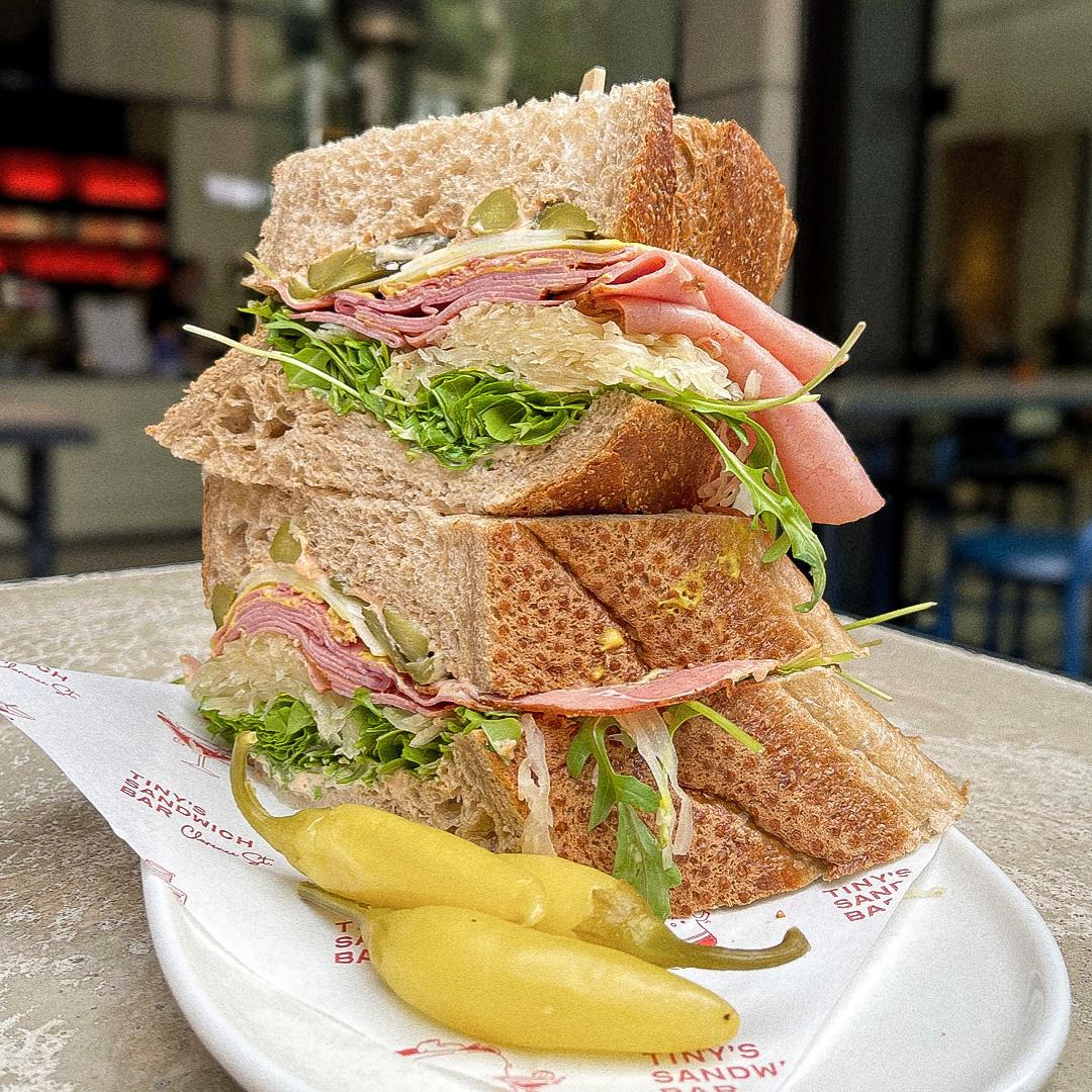 New York Style Pastrami Sandwich (Single)