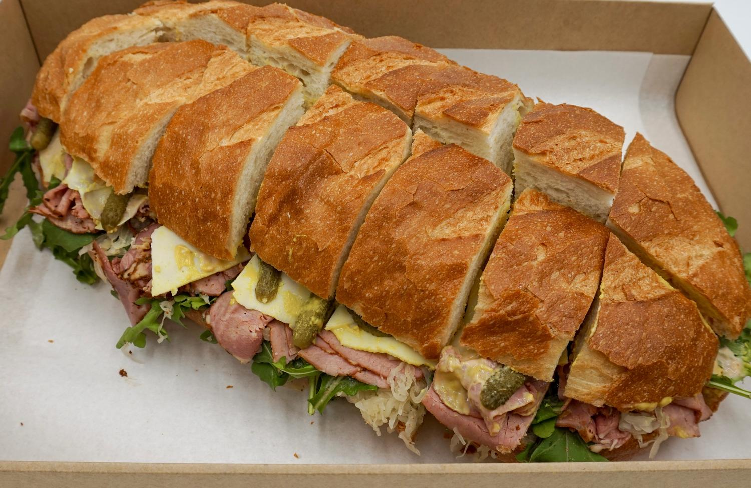 New York Style Pastrami Sandwich (Platter)