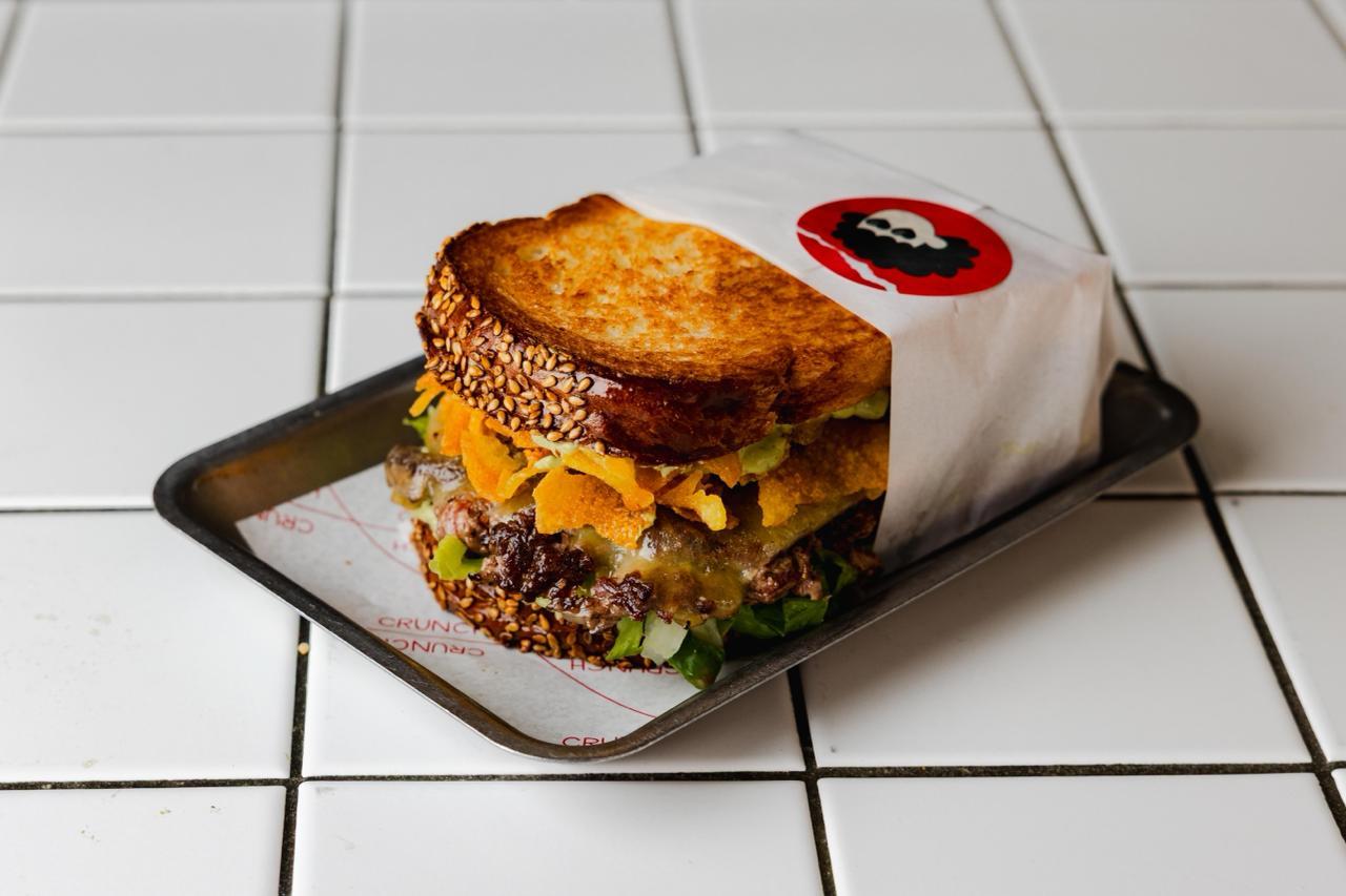 🥩 Mighty Steak Sandwich