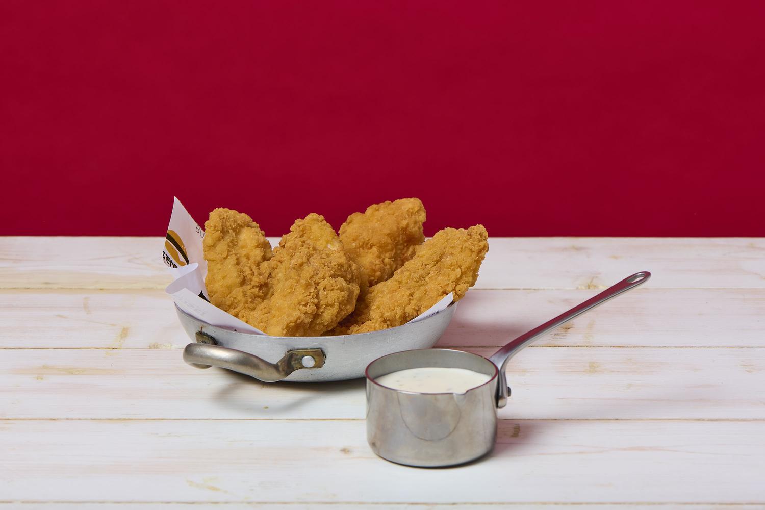 3 Chicken Strips + Dip