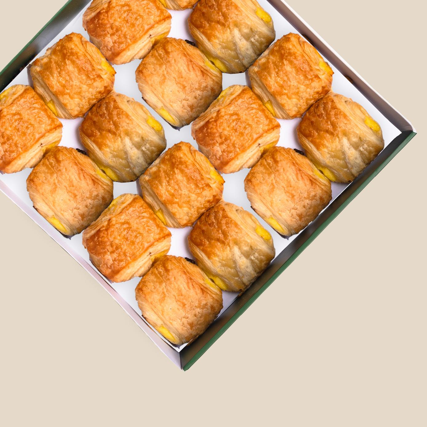 Mini Custard Roll Pastry Platters (20 Portions)
