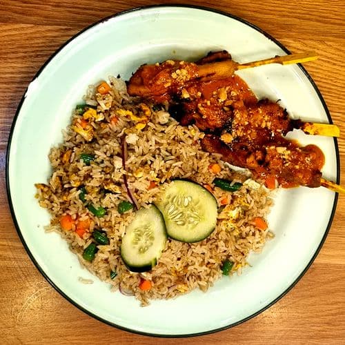 Nasi Goreng with Chicken Slices (Bulk in Tray)