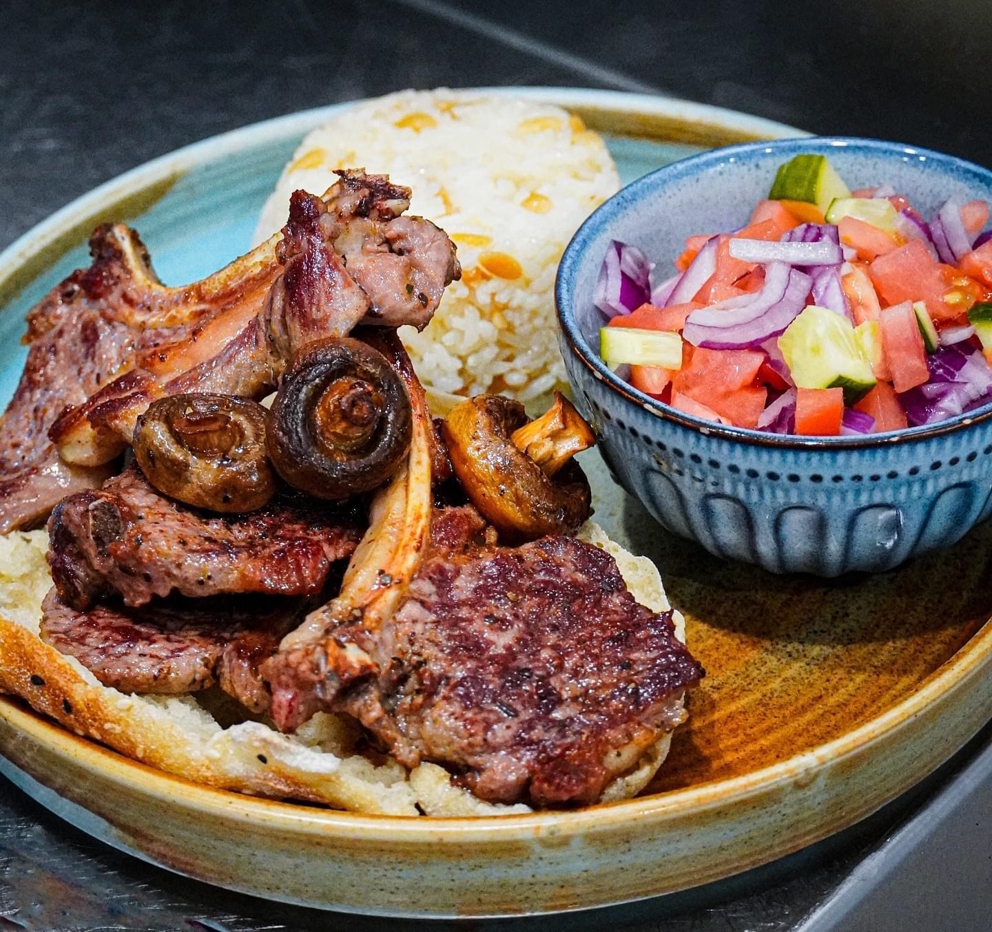 Lamb Cutlets (Plate of 4 Pieces)