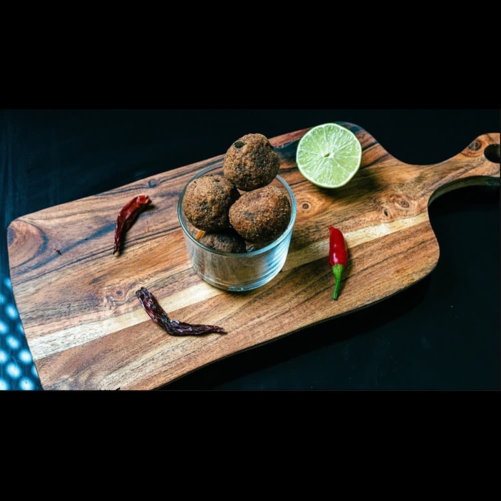 Kola Urundai (6 Pcs)