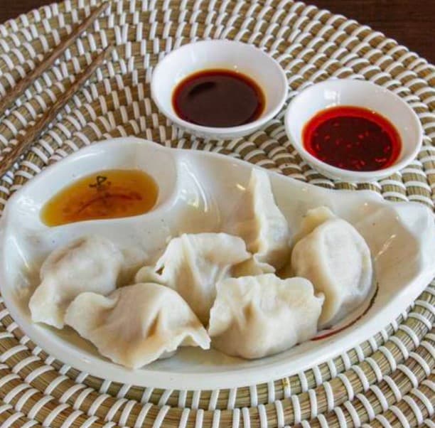 Boiled Dumplings (6 Pcs)