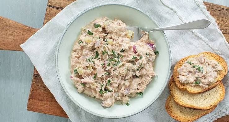 Tuna salad 6 cups