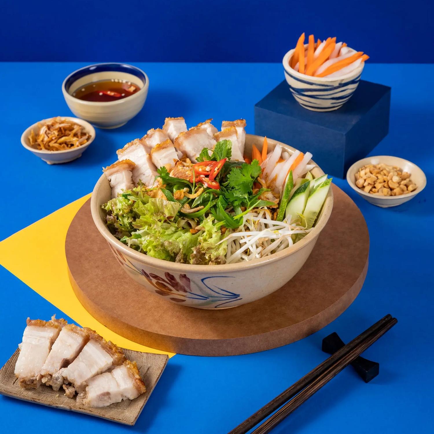 Crispy Pork Vermicelli Noodle