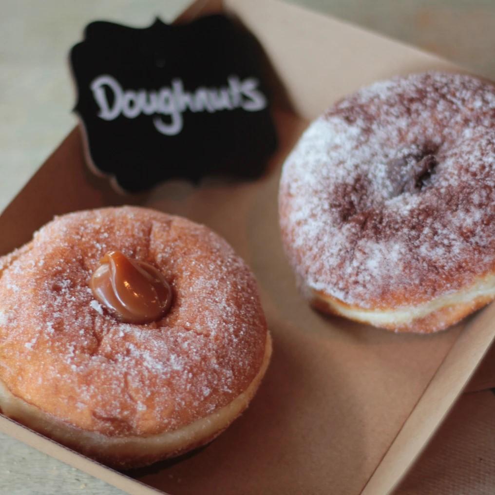 Nutella Doughnuts (12 Pieces)