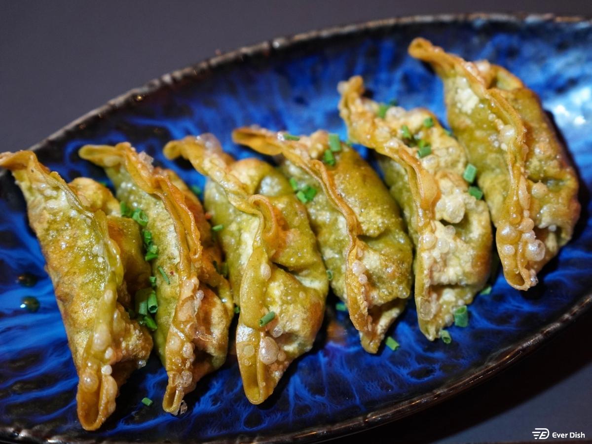 Vegetable Gyoza (6 Pcs)