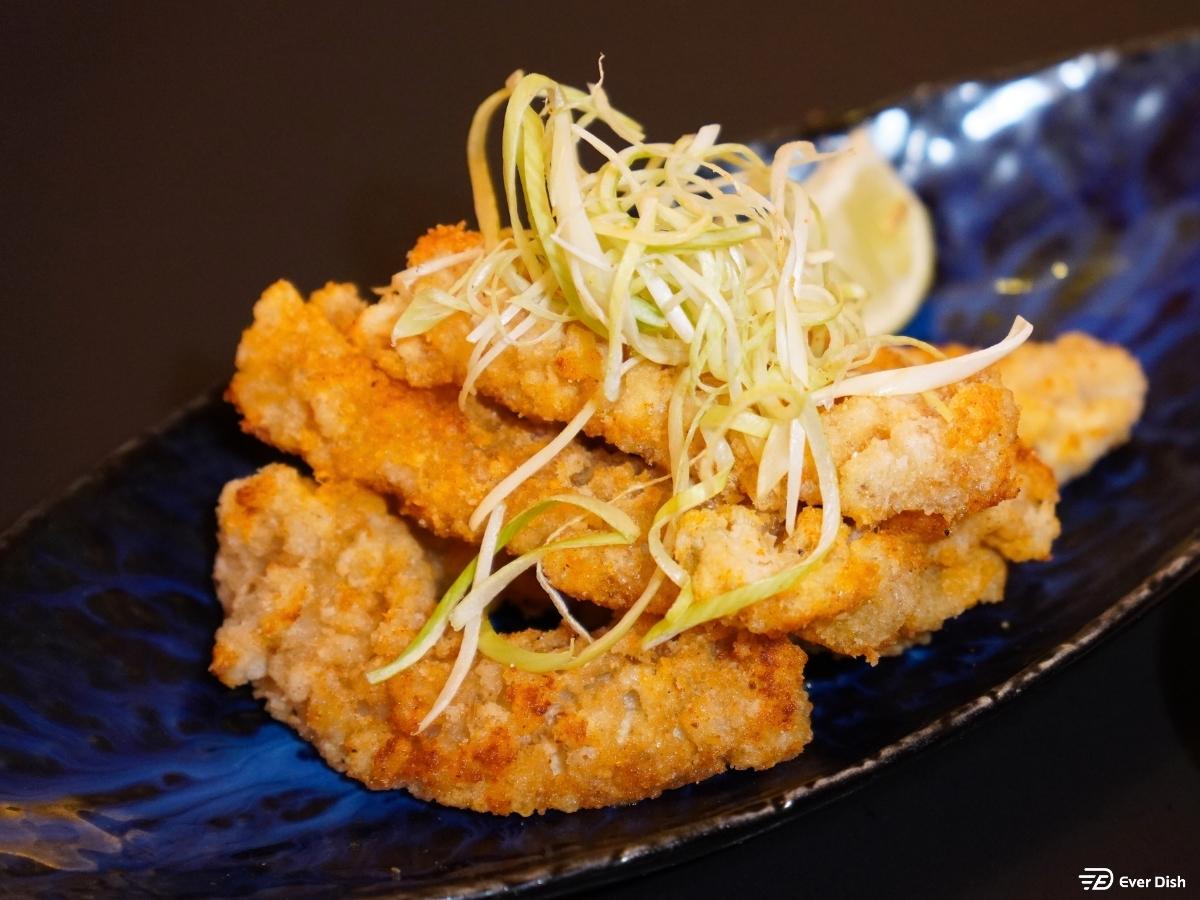 Salt & Chilli Calamari (6 Pcs)