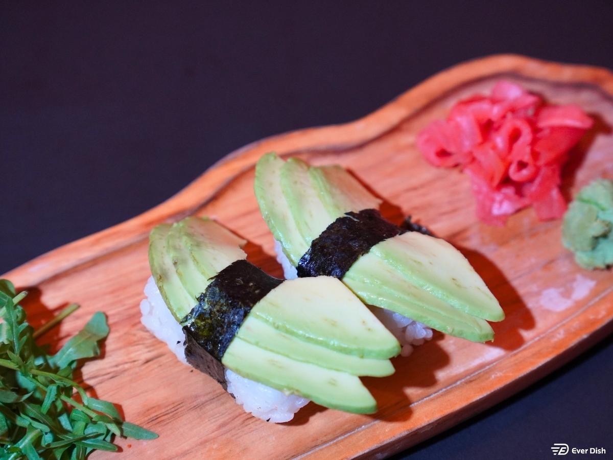 Avocado Nigiri (2 Pcs)