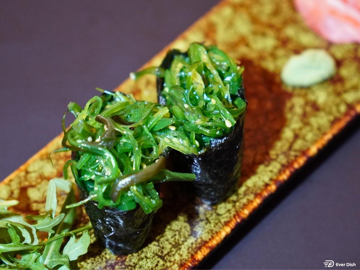 Seaweed Salad Nigiri (2 Pcs)