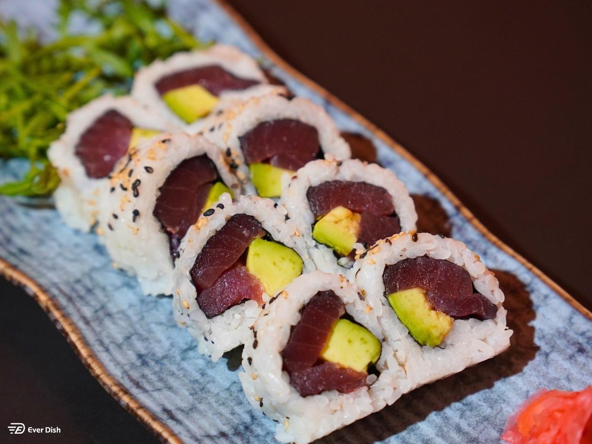 Tuna Avocado Norimaki (8 Pcs)