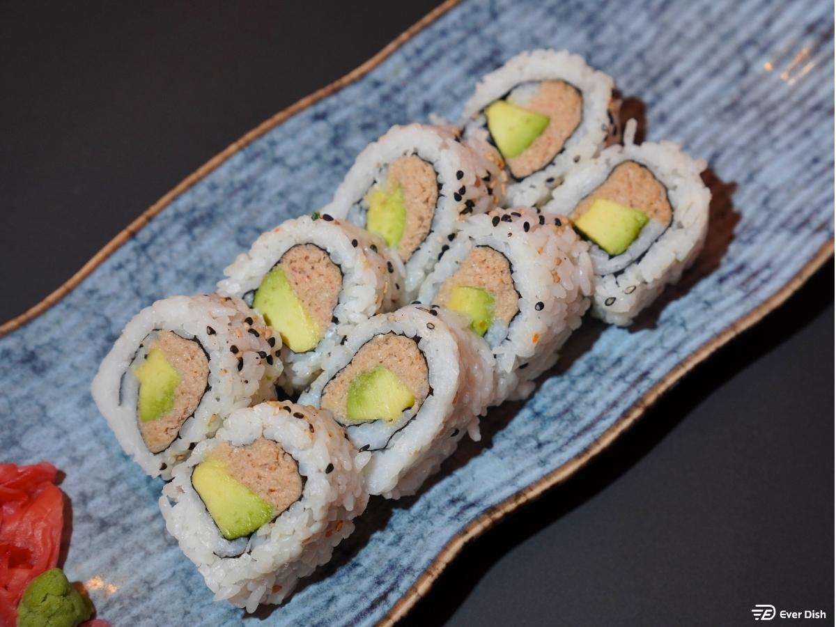 Fresh Crab meat & Mayo, Avocado Norimaki (8 Pcs)