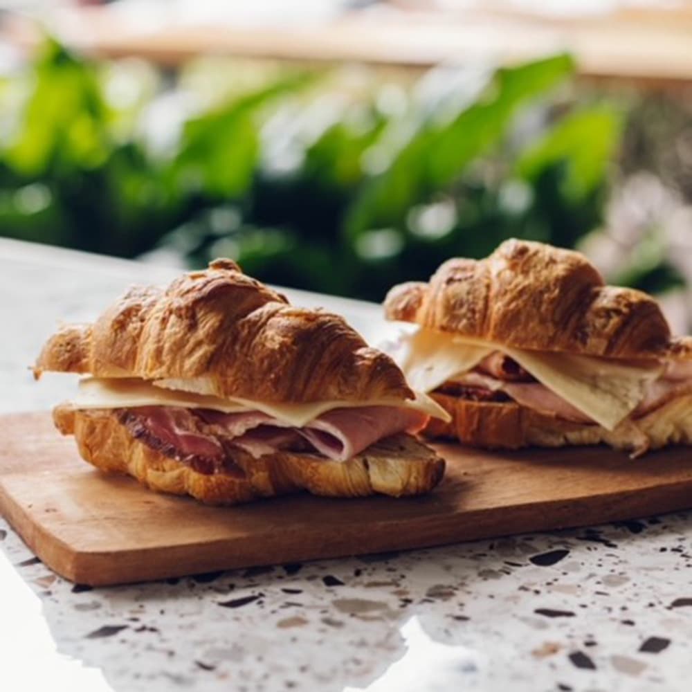 Ham and Cheese Croissants (Large)
