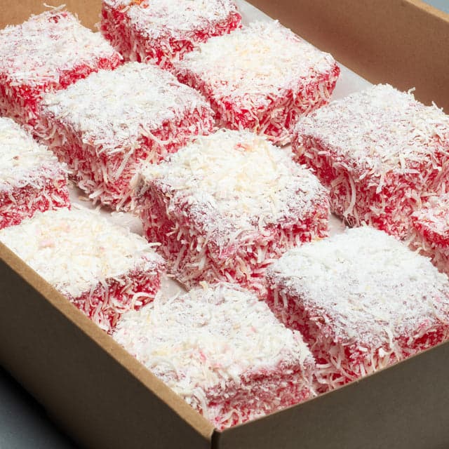 Raspberry Lamington Platter (12 Pieces)