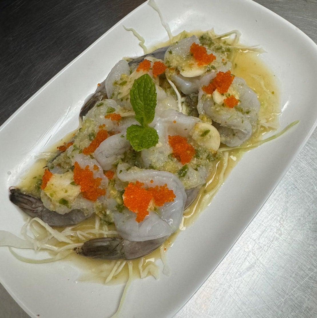 Prawns Sashimi With Spicy and Sour Sauce