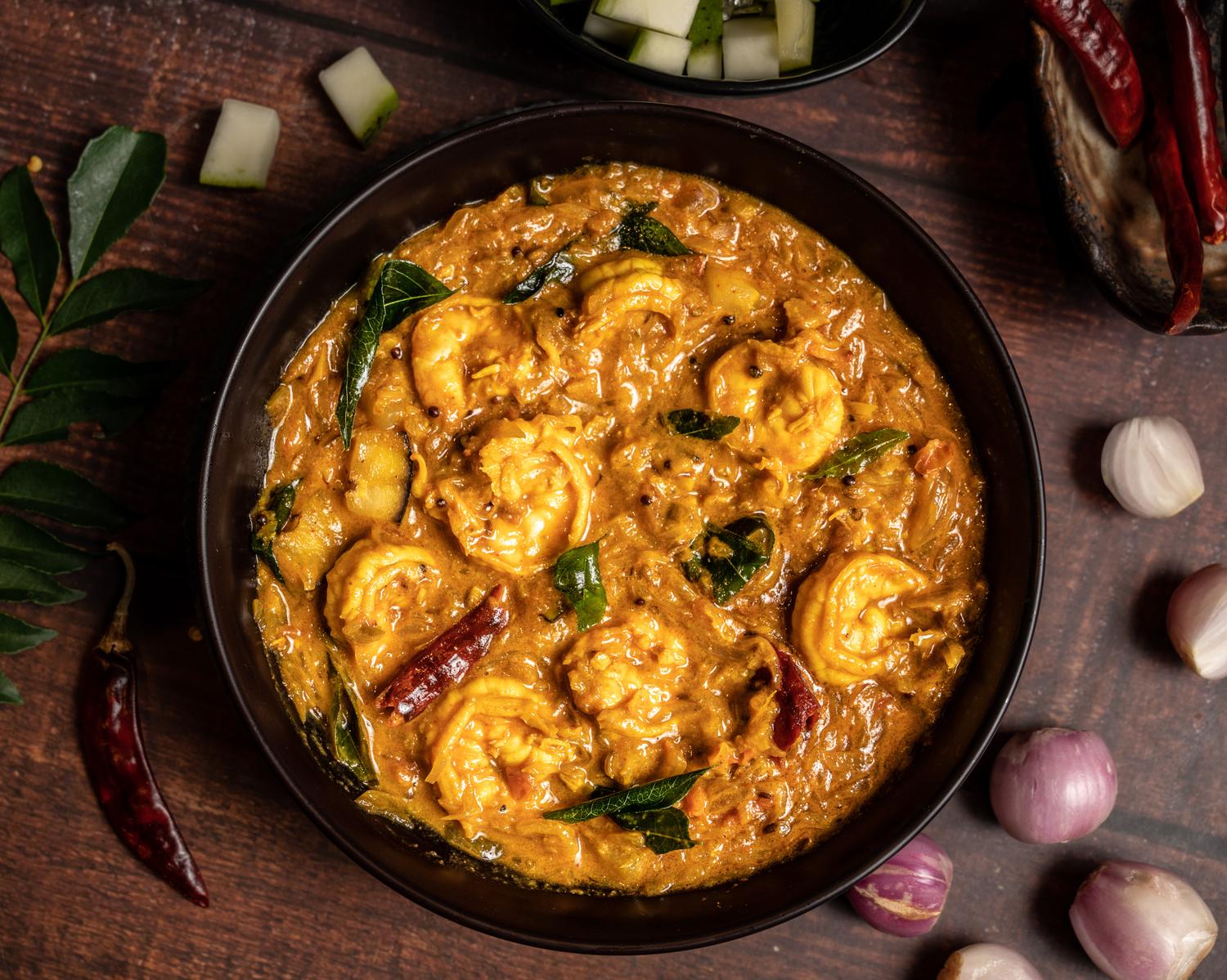 Hyderabadi Prawn Masala with Bread