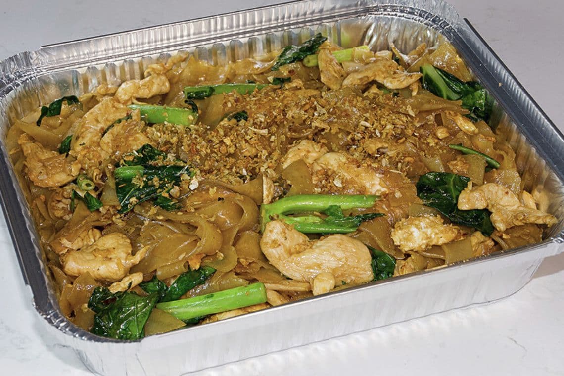 Pad See Ew (Tray)