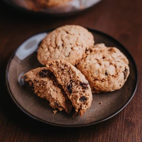 Oatmeal Raisin Cookies (20 Pieces)