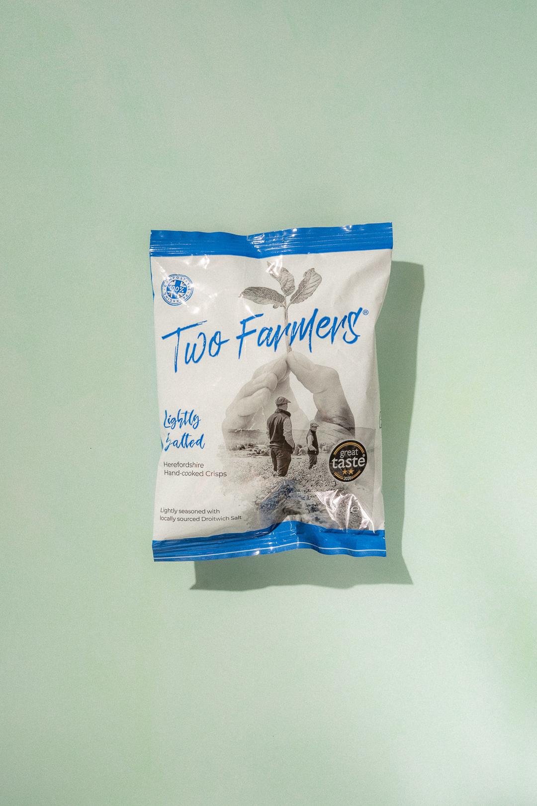 Light salted Two Farmers crisps 40gr