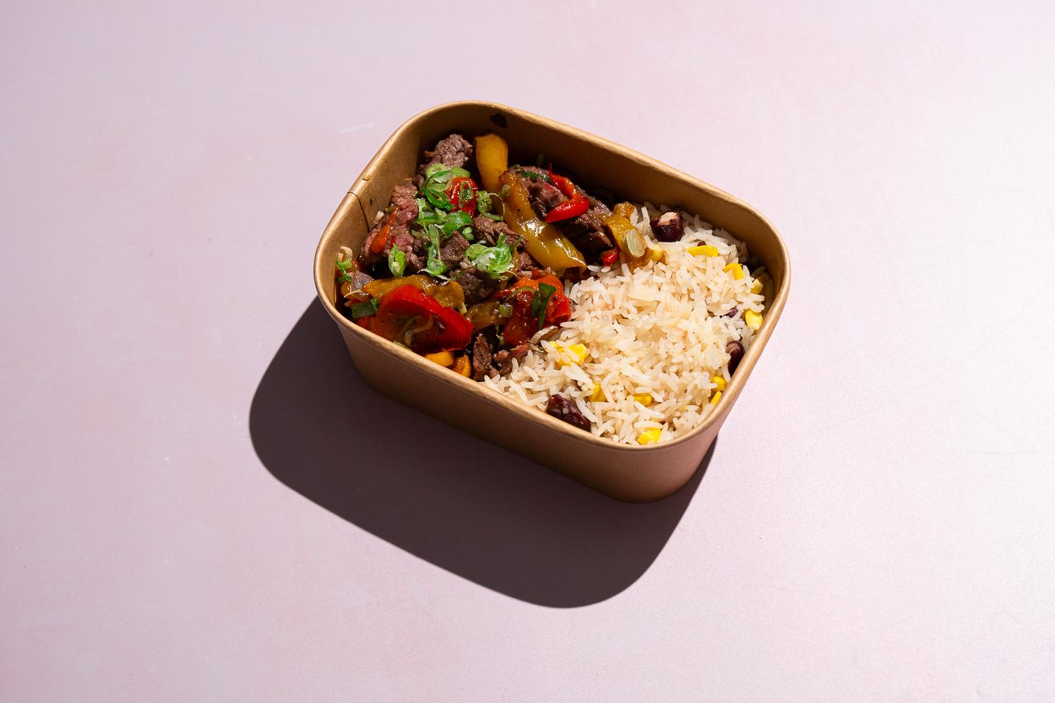 Rice + roasted beef box 
