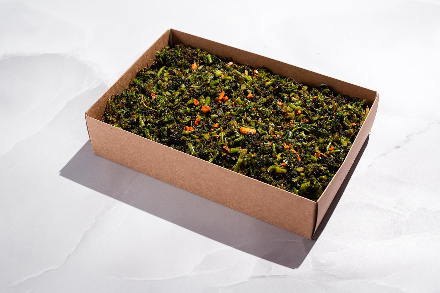 Broccoli almonds  + smoked paprika Regular Platter