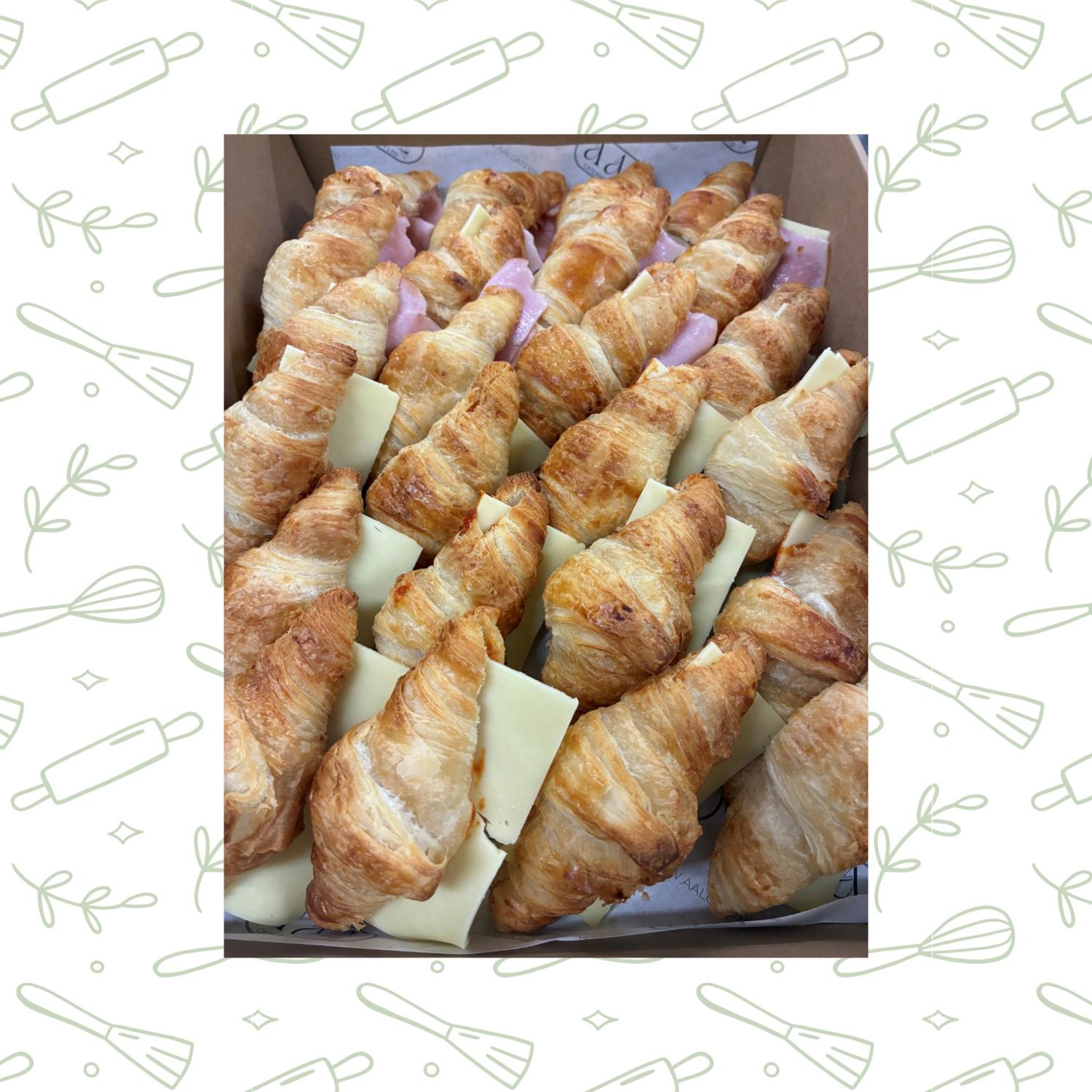 Mini Croissant (Platter of 36 Pieces)