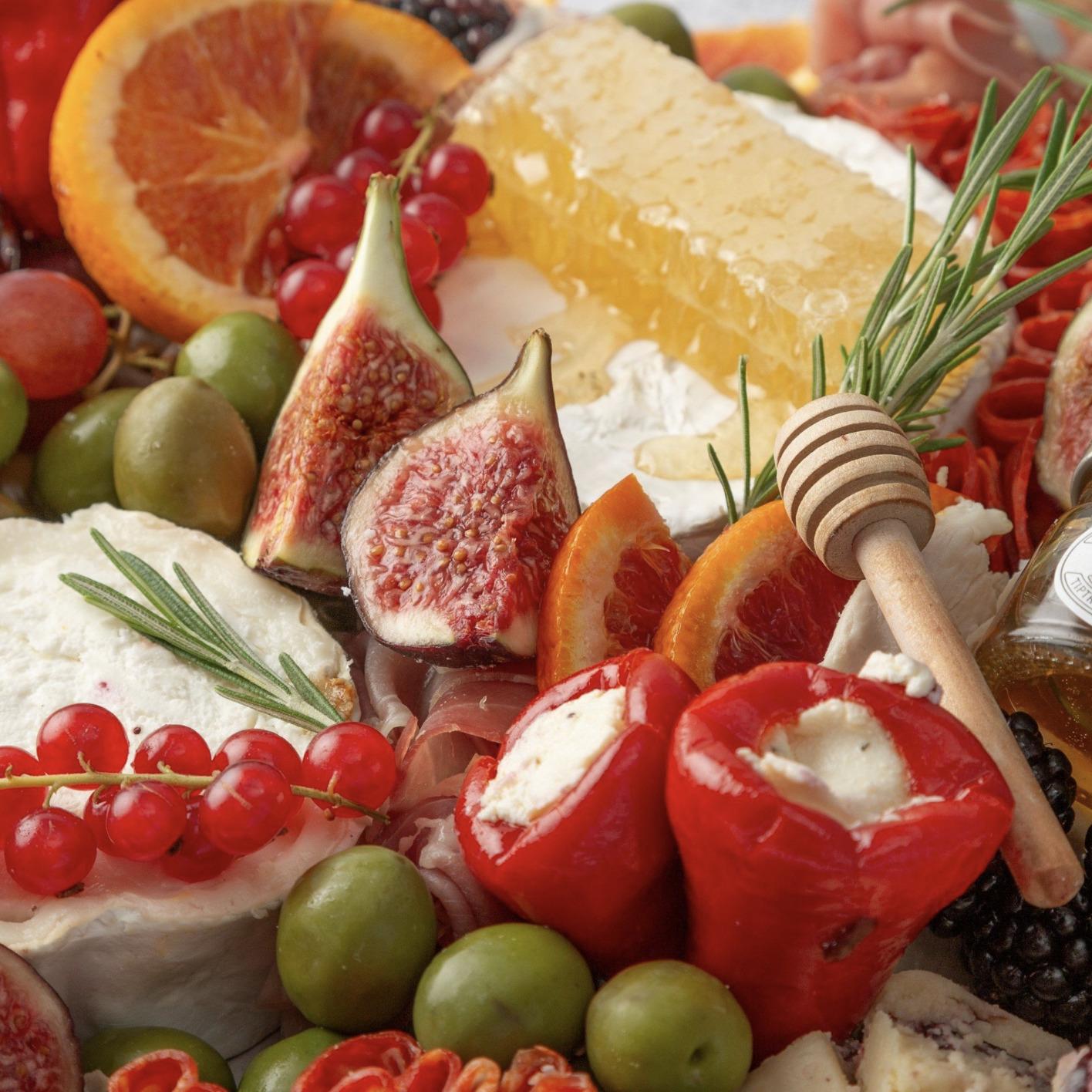 1 Metre Christmas Grazing Table - Feeds 30