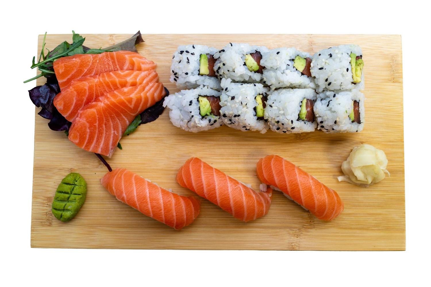 Salmon Sashimi and Sushi 🍣  Set (14pcs) 