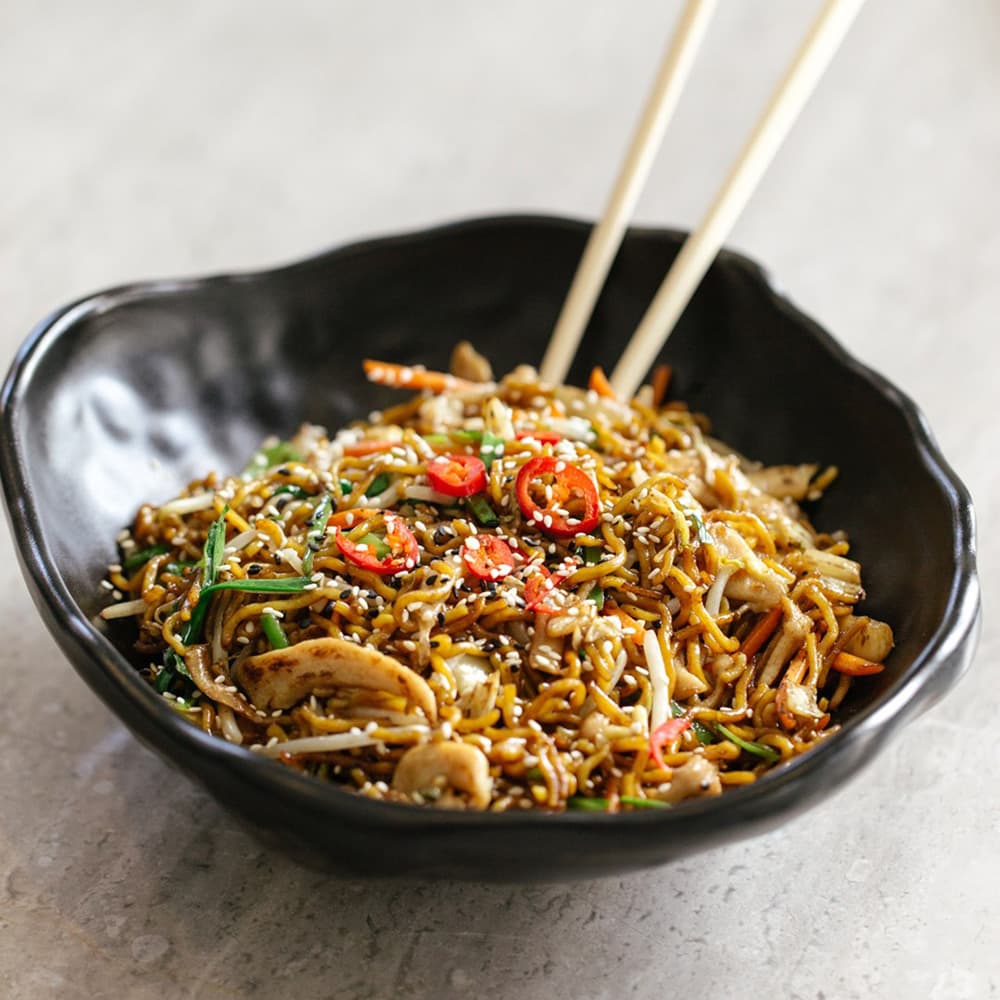 Stir Fried Chicken Egg Noodles (30 Bites)