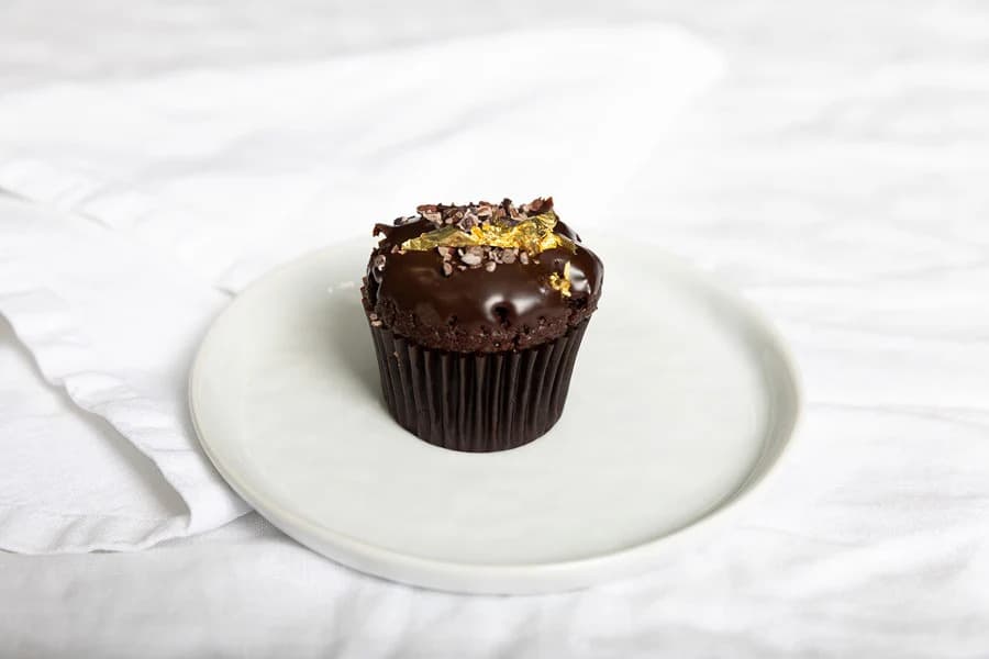 Petite Chocolate Cake (15pcs)