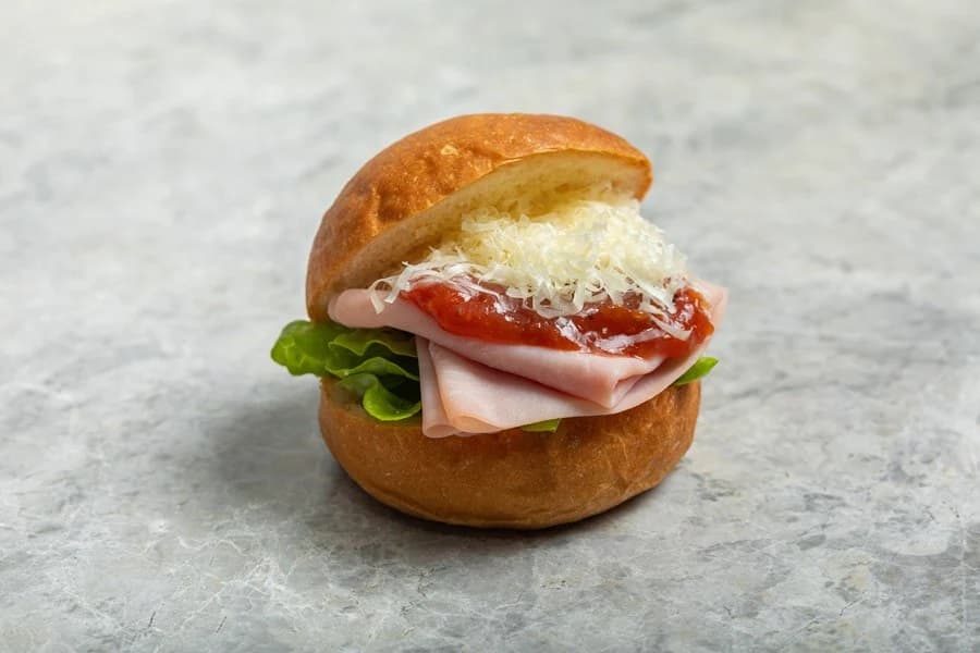 Freshly Shaved Leg Ham & Gruyere Slider (12pcs)