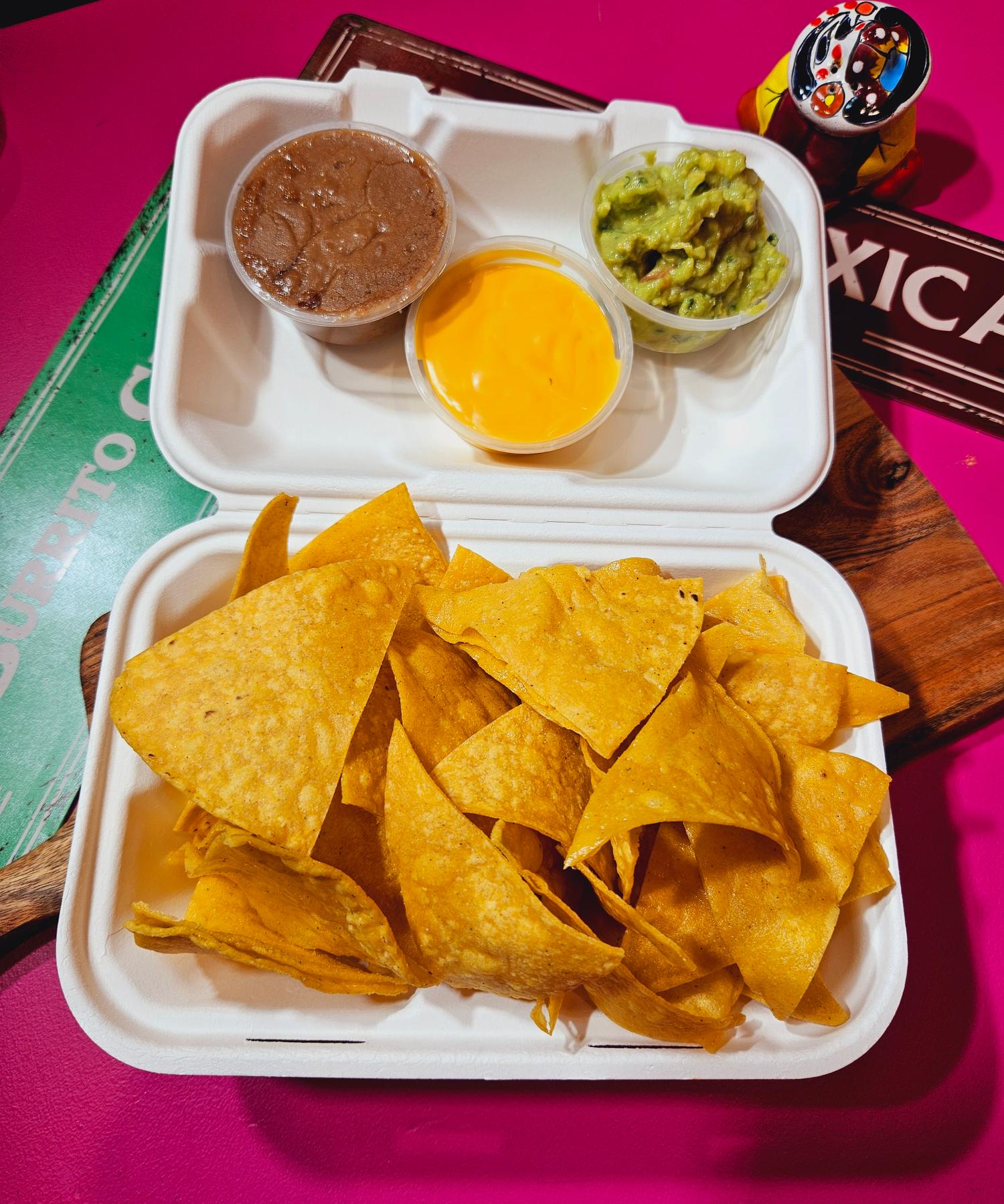3 Amigos Dip & Chips