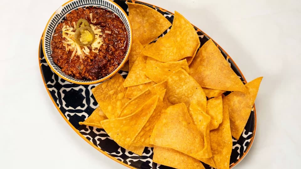 Chilli Con Carne & Chips