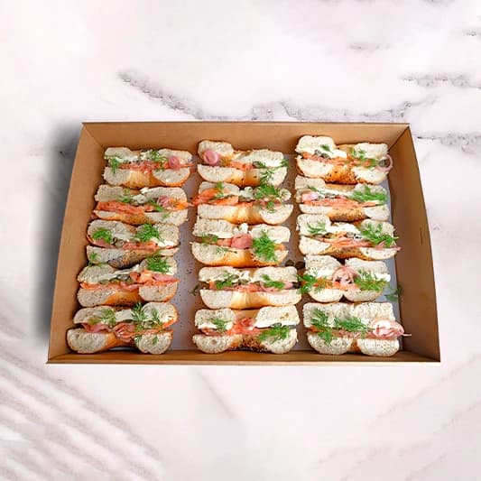 Atlantic Salmon Bagels Platter