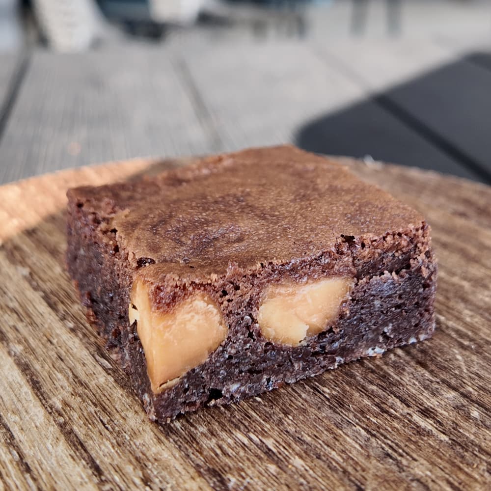 Macadamia Chocolate Brownie