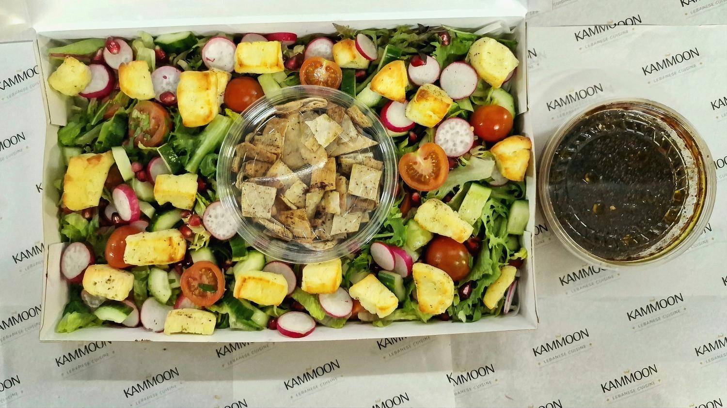 Sharing Salad Platter Za'atar-Halloumi Fattoush