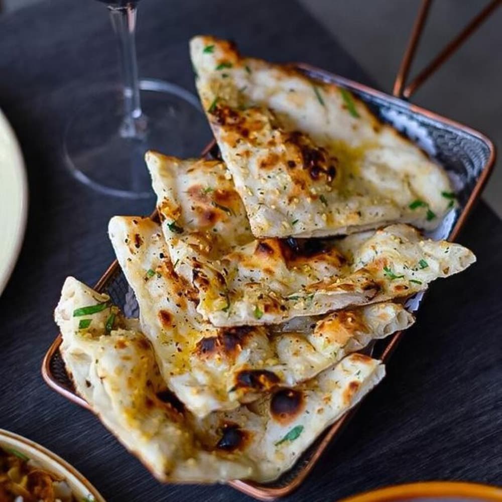 Assorted Naan Breads | 18 Pieces