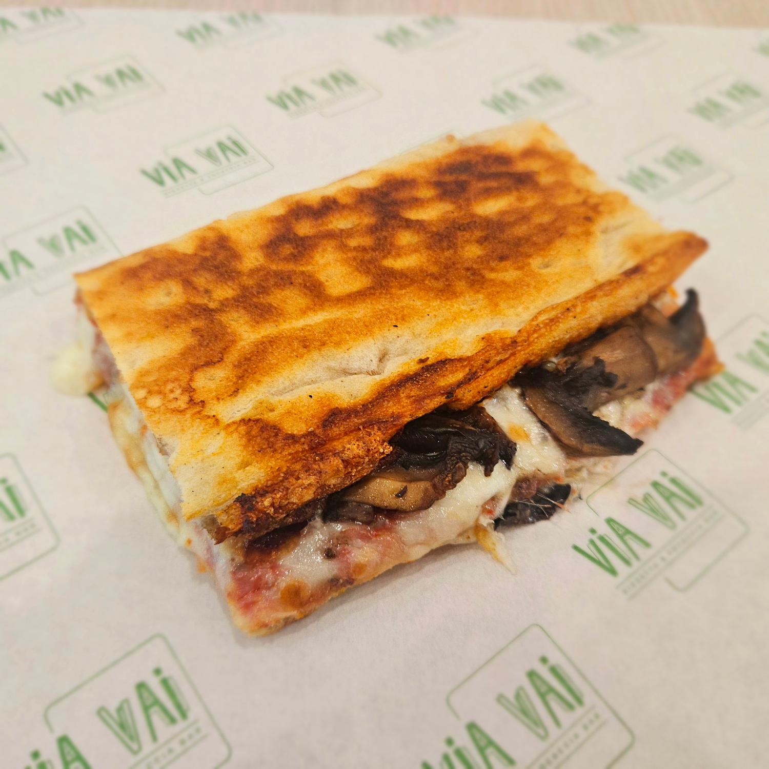 Mushrooms Pizzette