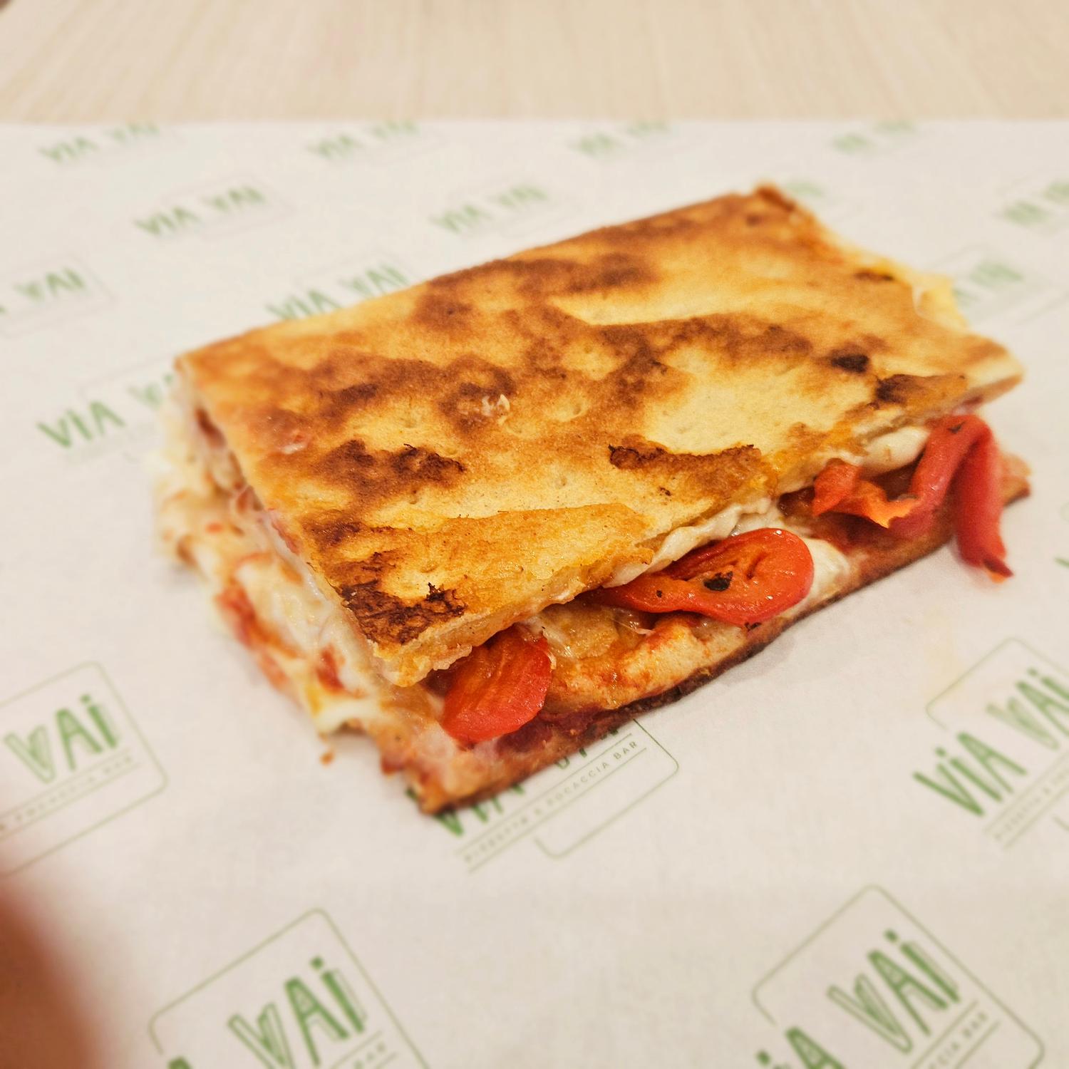 Roast Capsicum Pizzette