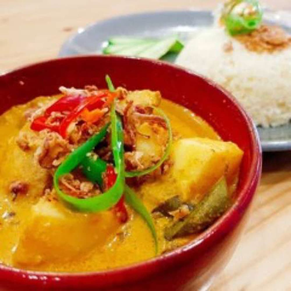 Curry Chicken Rice