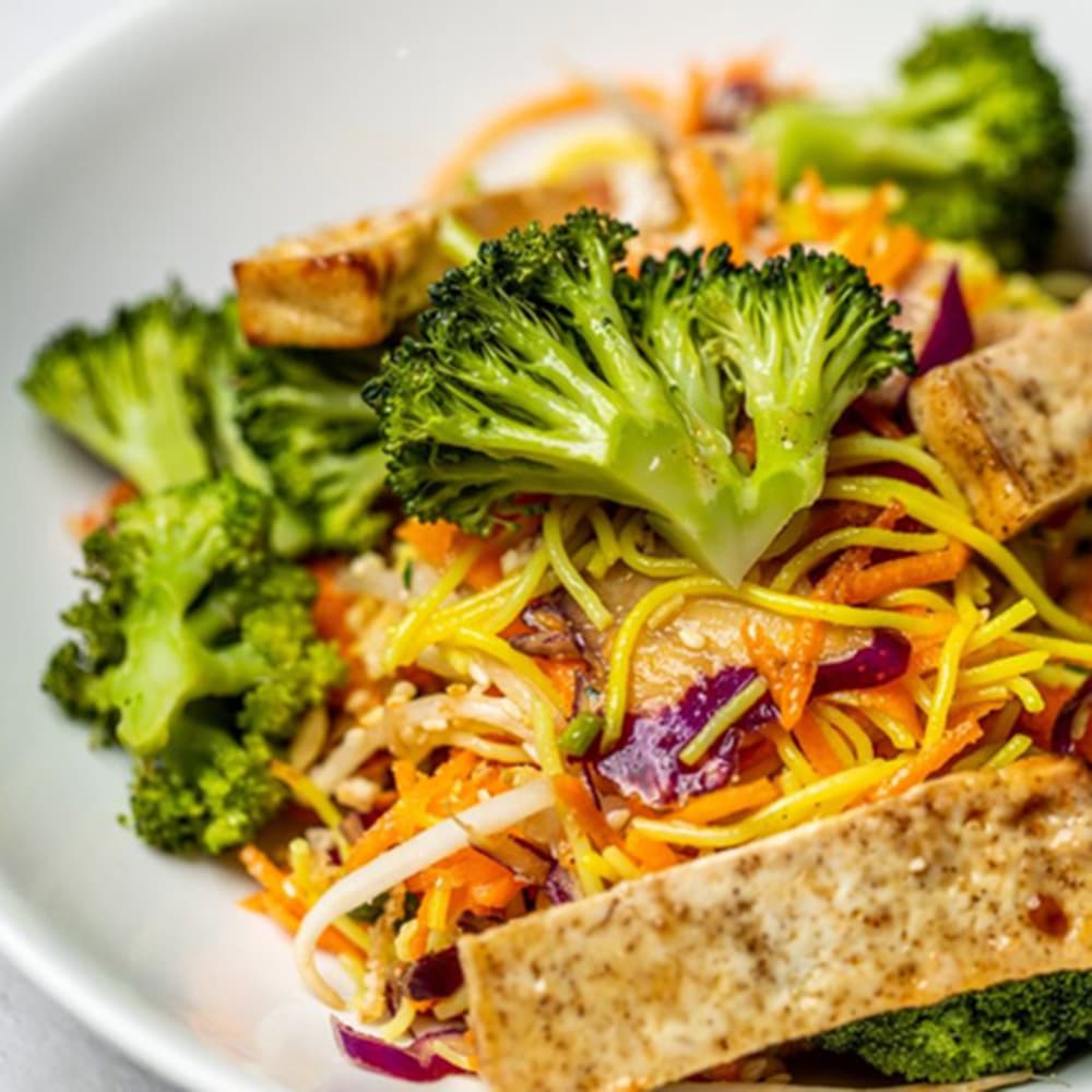 Broccoli Chilli Noodles Platter