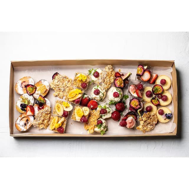 Dessert Grazing Platter (20pcs)
